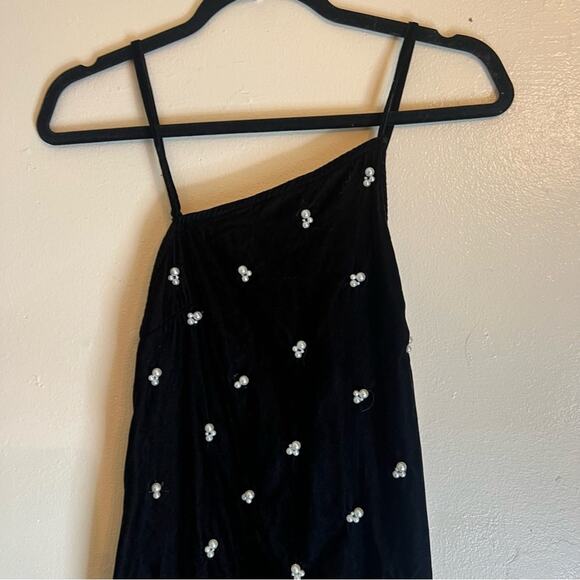 Urban Outfitters Velvet Pearl Beaded Midi Dress Black NWT - Picture 4 of 10